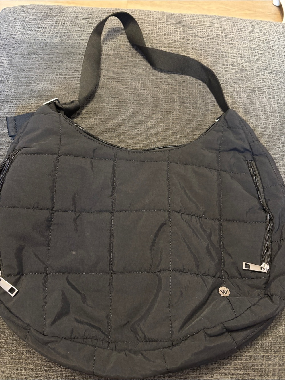 M Black Quilted Shoulder Bag